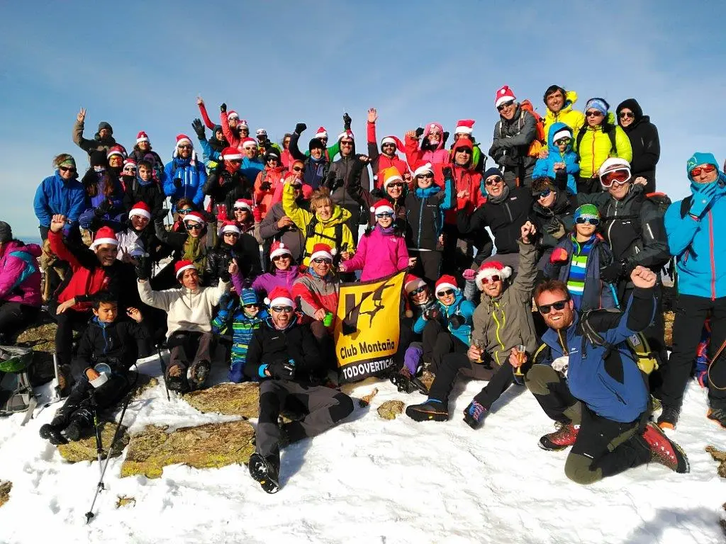 xv-ascension-navidad-penalara-24-dic-2018 grupo de alpinistas del club todo vertical