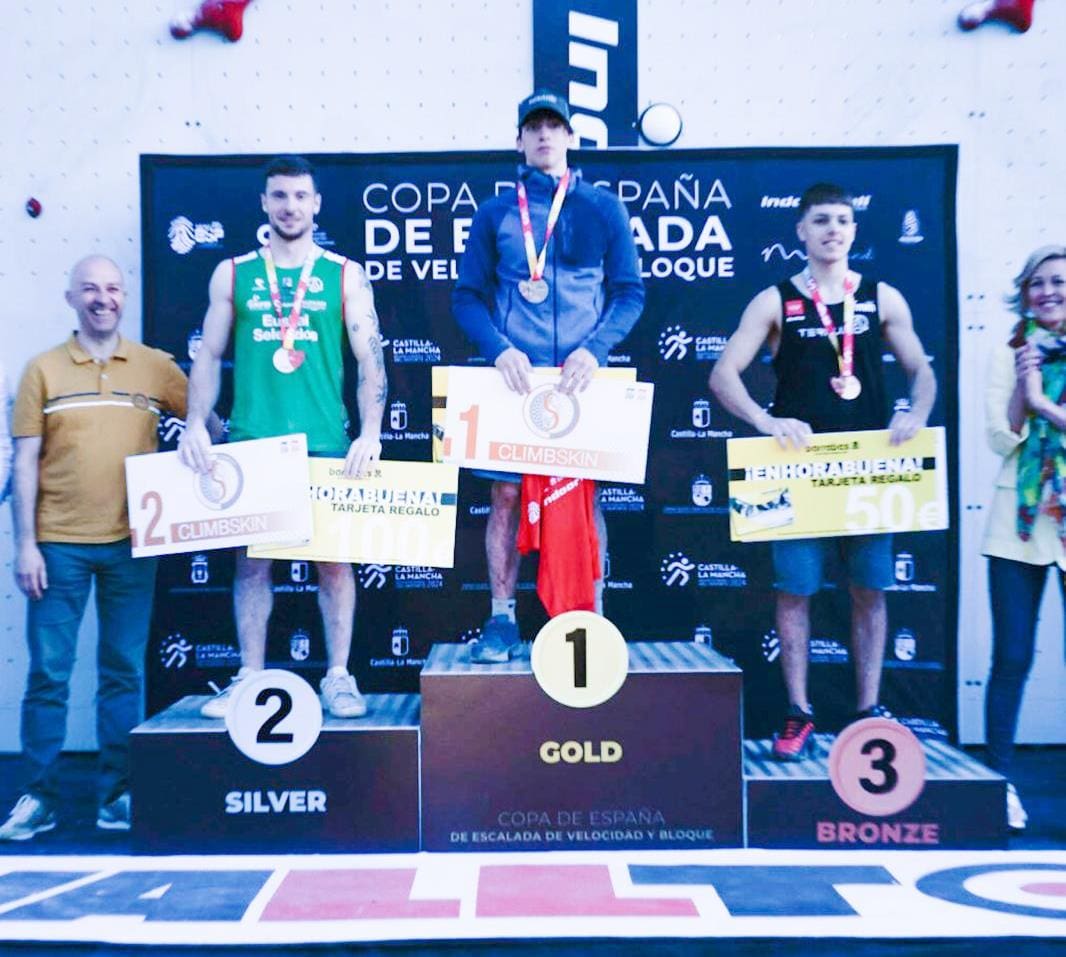 Podio de bloque de la primera prueba de Copa de España de Escalda en bloque (Foto cortesía Indoorwall)