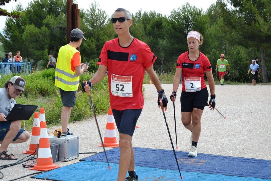 La siempre competitiva Juana Rodríguez volverá a presionar por los primeros lugares el próximo 2 de junio en la segunda prueba de Copa Madrileña de Marcha Nórdica (Foto Prensa FMM)